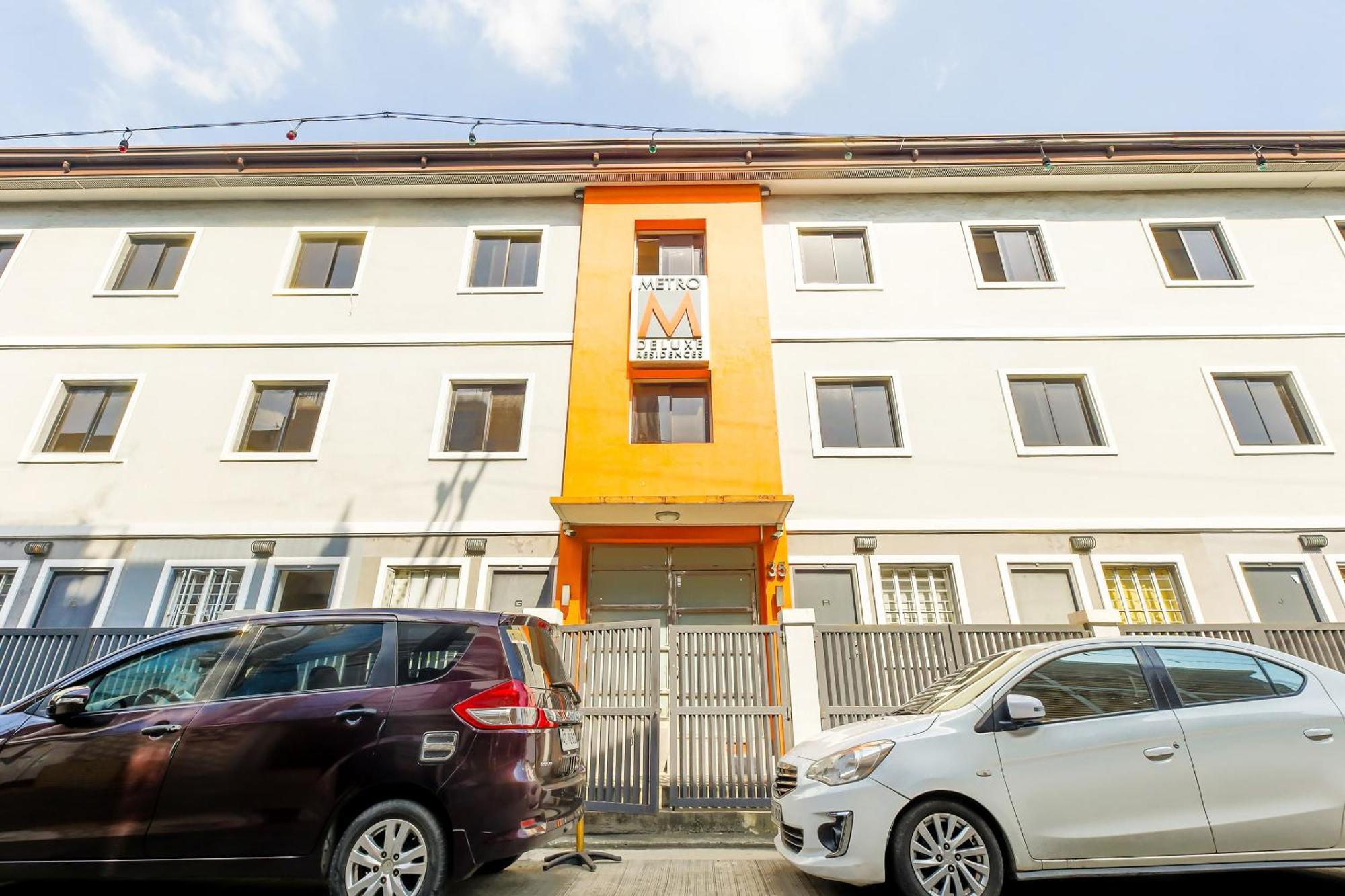Metro Deluxe Residences Pasay Dış mekan fotoğraf