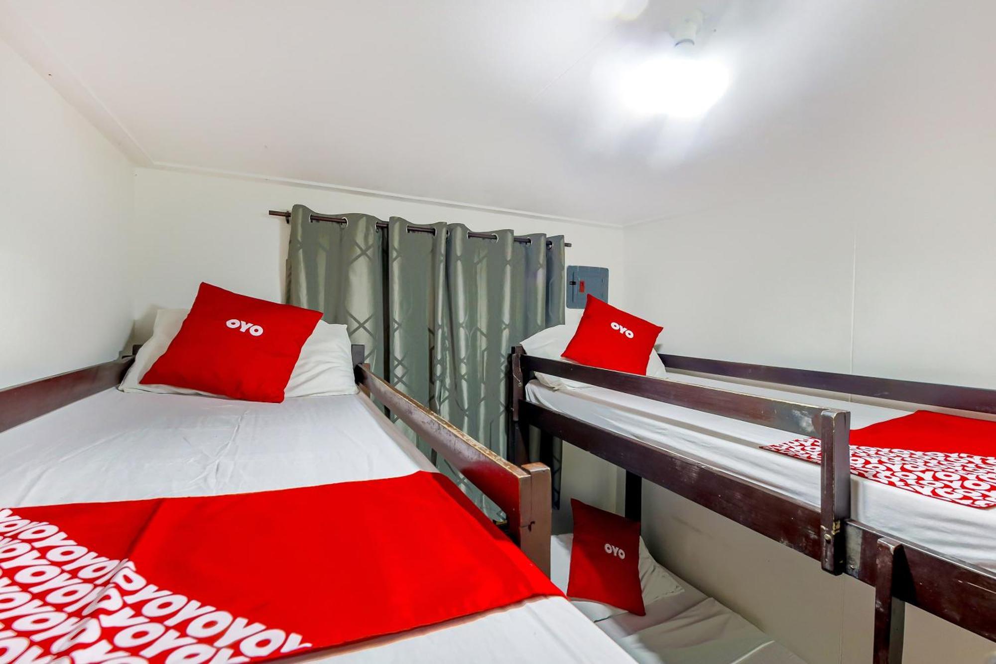 Metro Deluxe Residences Pasay Dış mekan fotoğraf