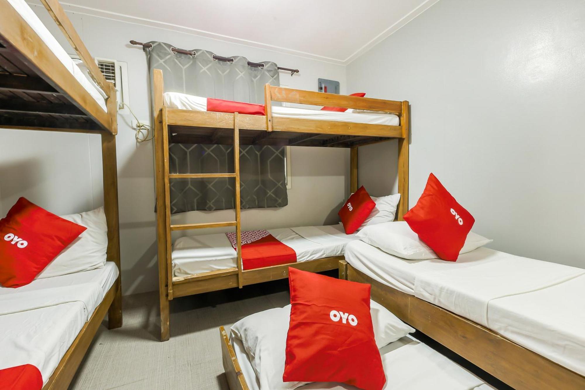 Metro Deluxe Residences Pasay Dış mekan fotoğraf