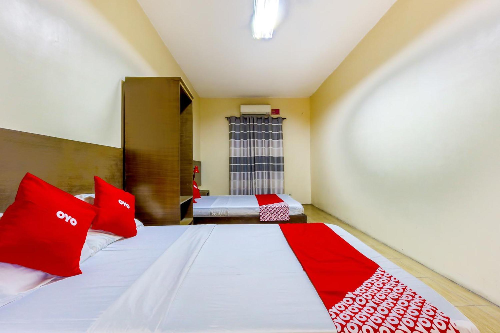 Metro Deluxe Residences Pasay Dış mekan fotoğraf