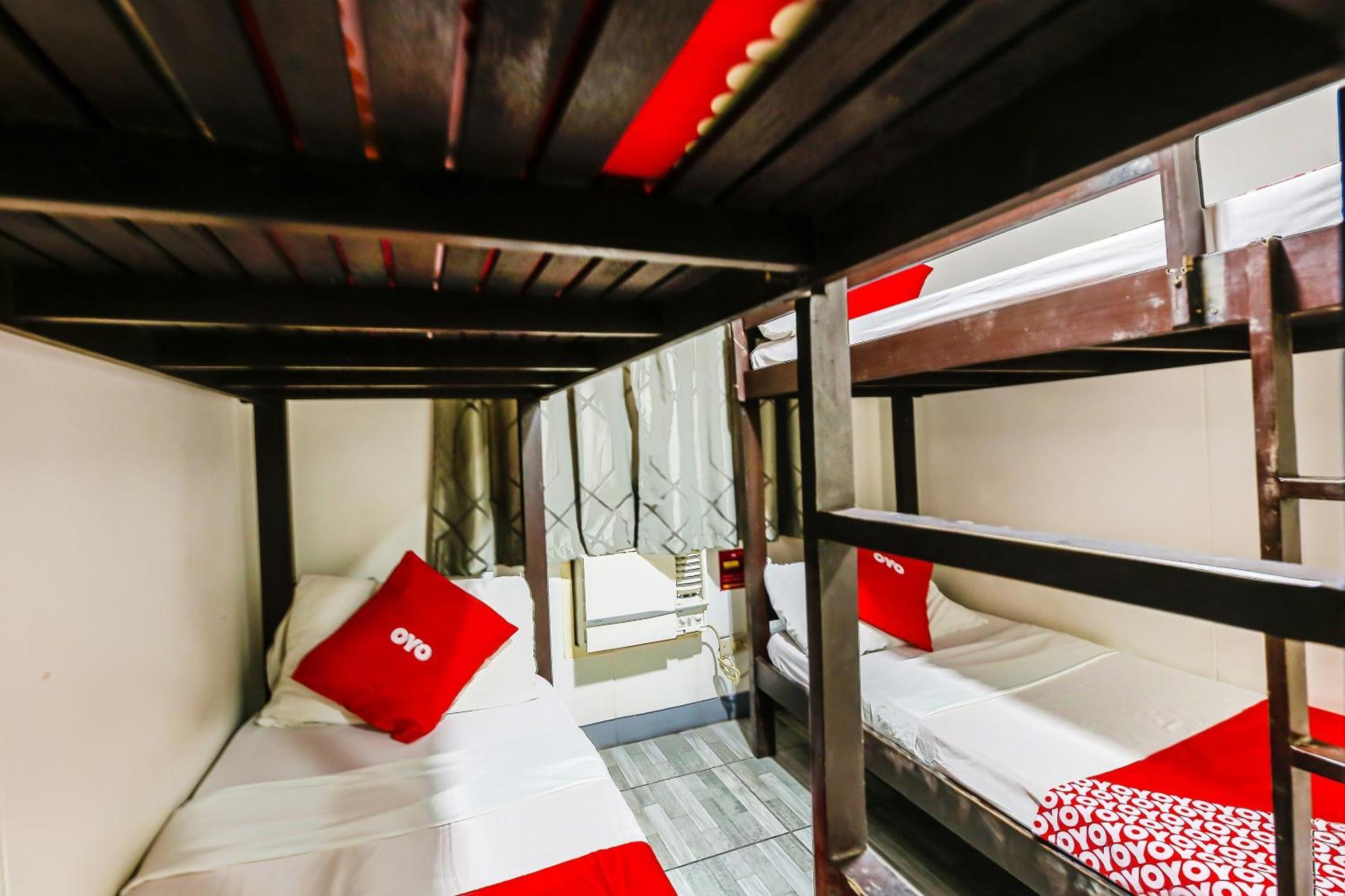 Metro Deluxe Residences Pasay Dış mekan fotoğraf