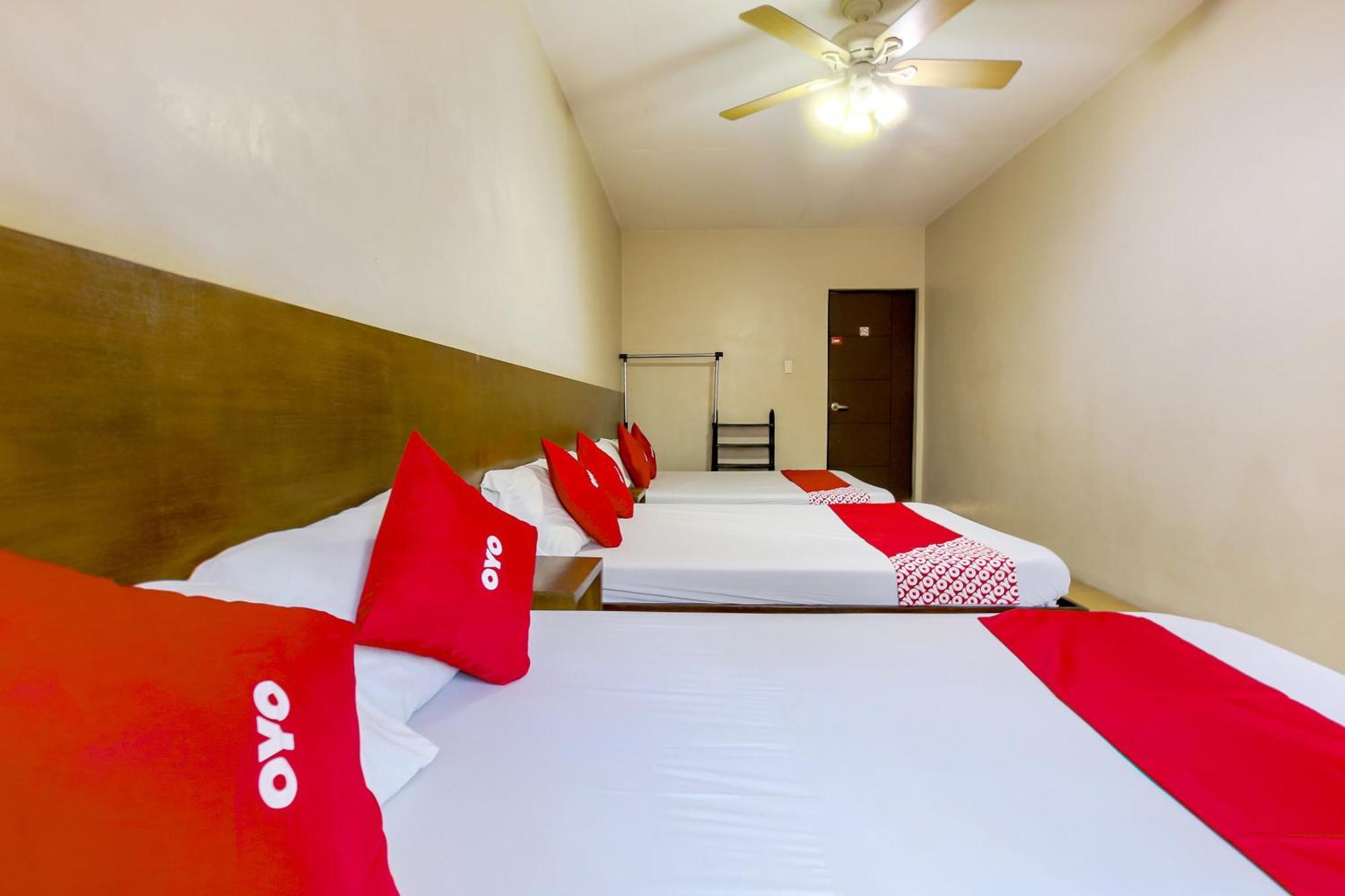 Metro Deluxe Residences Pasay Dış mekan fotoğraf