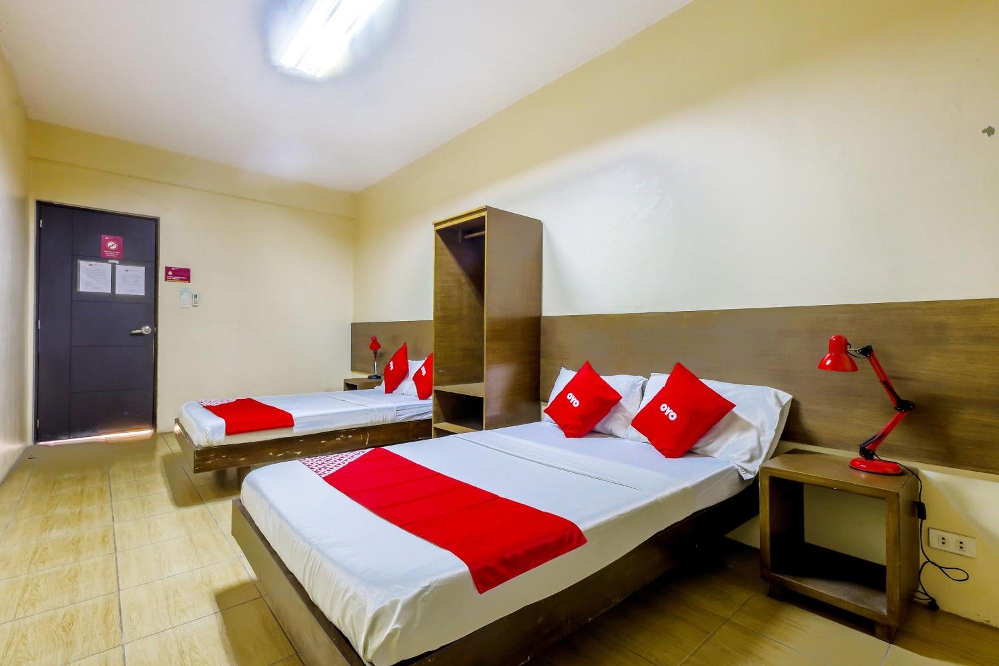 Metro Deluxe Residences Pasay Dış mekan fotoğraf