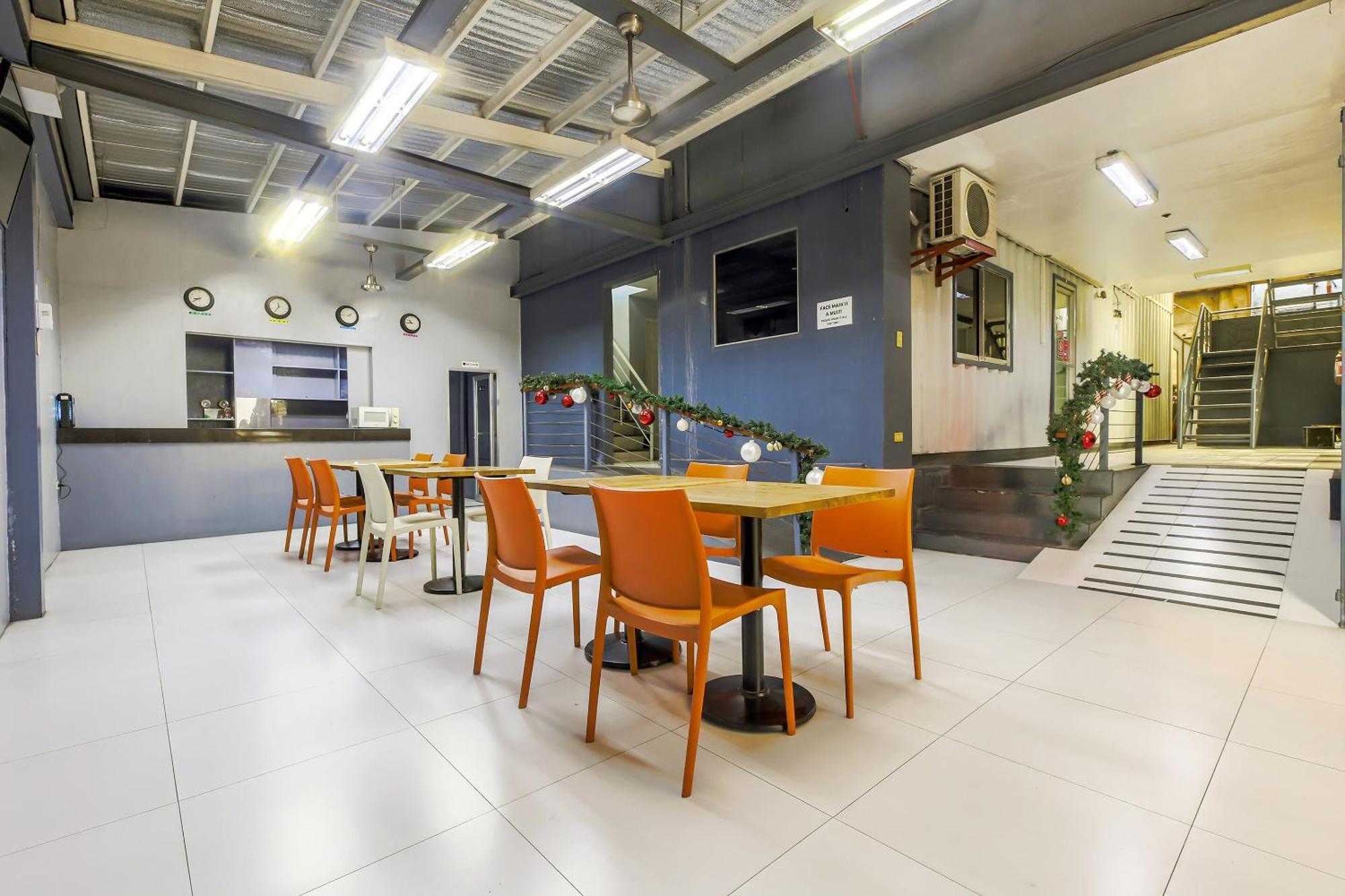 Metro Deluxe Residences Pasay Dış mekan fotoğraf